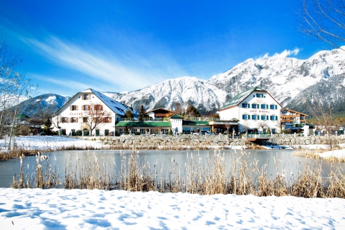 /Media/images/Product_Images/resort reports/alpenresort/alpenresort schwarz.jpg